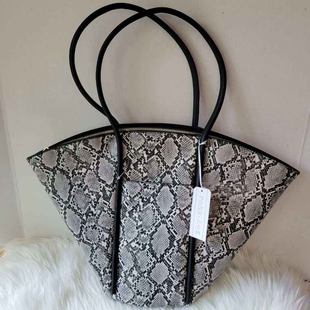 Park Ave Collection Oversized Faux Snake Tote